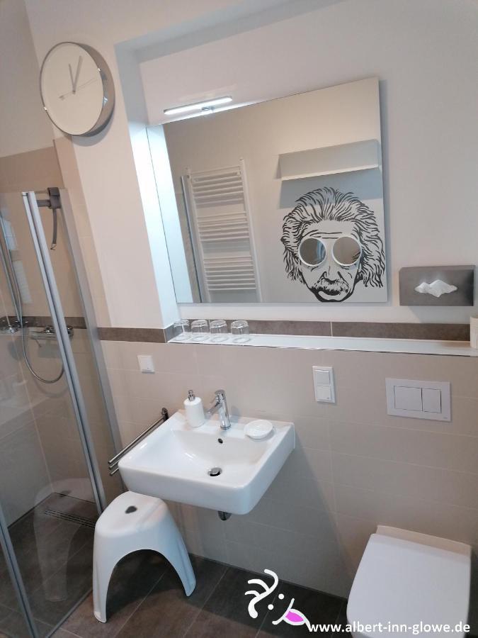 Albert-Inn-Glowe - Barrierefrei & 3 Schlafzimmer & Coworking & Strandkorb-Saisonal & Sauna Im Haus & Fahrraeder Eksteriør bilde