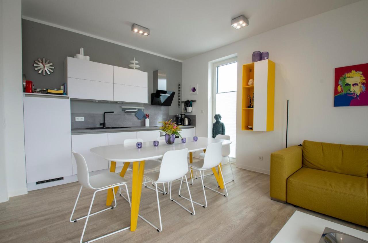 Albert-Inn-Glowe - Barrierefrei & 3 Schlafzimmer & Coworking & Strandkorb-Saisonal & Sauna Im Haus & Fahrraeder Eksteriør bilde